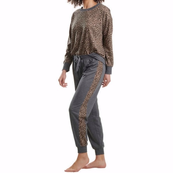 NWT SPLENDID Leopard Print Two Piece Lounger Pajama Jogger Set - Picture 1 of 3